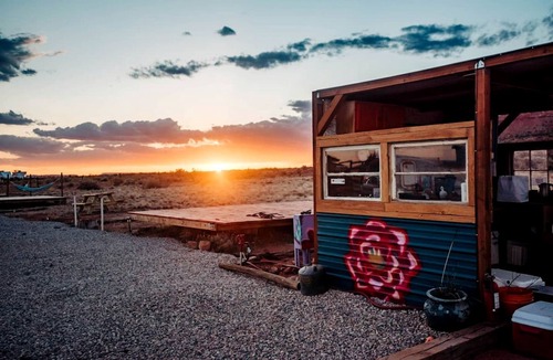 Mohave County House | Idyllic Tiny Cabin Lovely for a Romantic Escape in Arizona