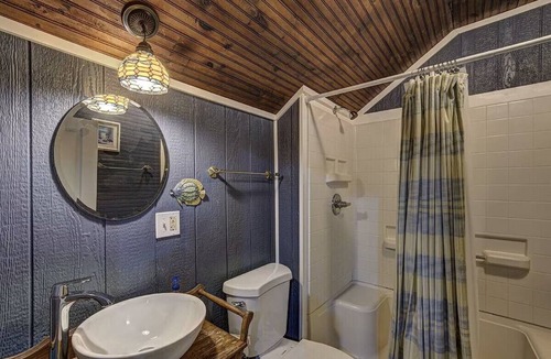 St Germain Cabin | INCREDIBLE 8br 4ba Log House, Big St Germain Lake, Outdoor Covered Bar, Beach