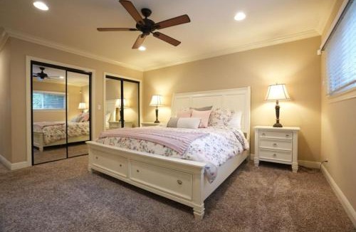 Northwest Anaheim House | Incredible Estate 5 Bedrooms 3 bathroom w/Resort Style Rock Pool & Jacuzzi