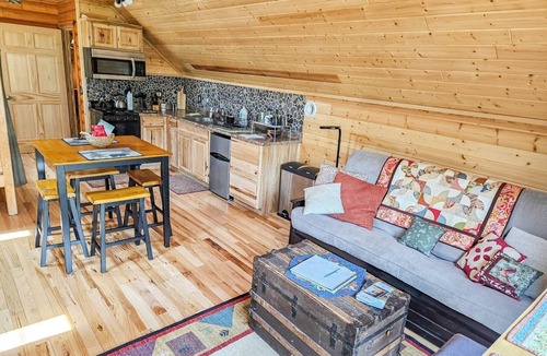 Hovland Cabin | Incredible Guest Suite - Unique Off-Grid Lodging Experience with Sled Dogs in Minnesota