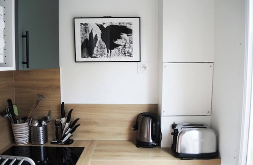 Quartier de la Goutte-d'Or Bed & Breakfast | Independent Guest Annex With Balcony