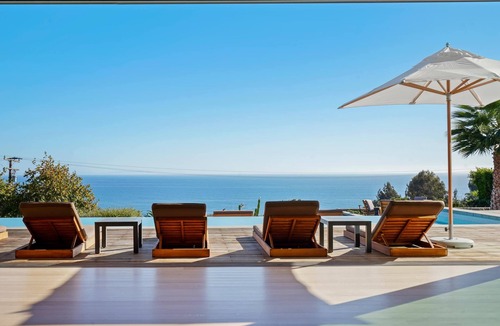 Central Malibu Villa | Infinite Bleau by Stay Awhile Villas