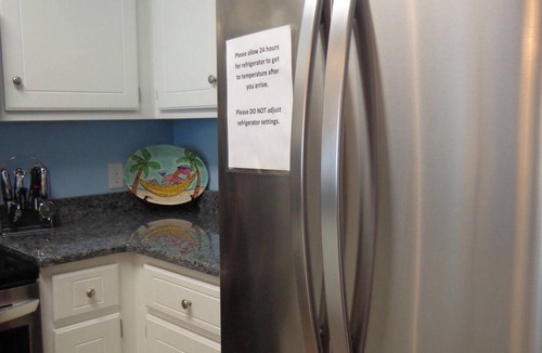 Dauphin Island Condo | Inn at Dauphin Island 304 Walk-In Shower, Updated with Wonderful Views!