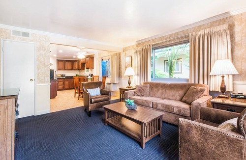 West Beach Hotel | Inn By The Harbor
