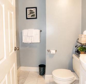 Historic Hill Bed & Breakfast | Inn on Bellevue