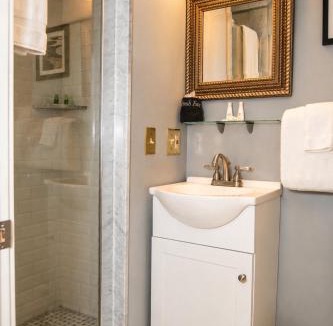 Historic Hill Bed & Breakfast | Inn on Bellevue