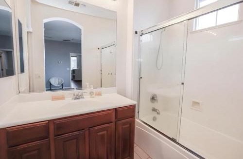 West Sacramento House | Insurance Ready 4BR Family Home Traveling Pros