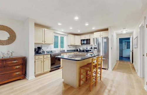 East Falmouth House | Inviting dog-friendly home with furnished deck & firepit, near golf
