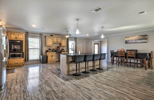 Gulfport House | Inviting Gulfport Home w/Private Pool & Yard