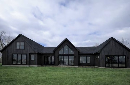 Madison Lake House | Iron Haus - Luxury Lakeside Cabin: Sleeps 22