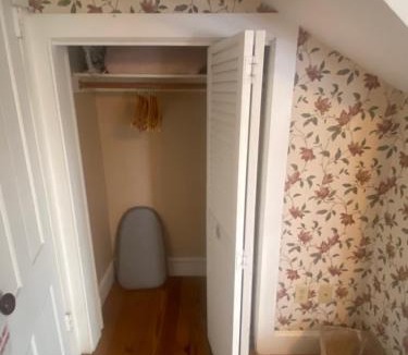 Bellevue Avenue Historic District Bed & Breakfast | Ivy Lodge