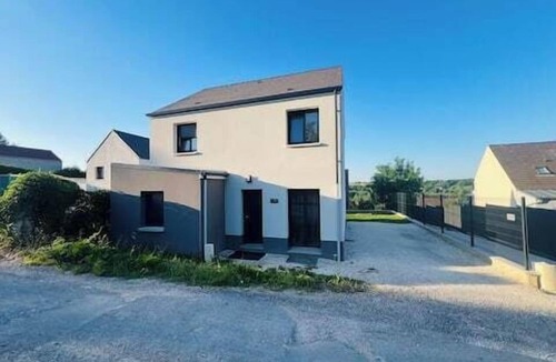 Villiers-sur-Morin Villa | Jade - New house with a garden, sleeps 10 - 15 min from Disney