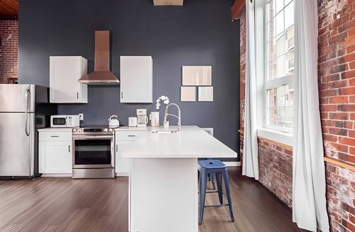 College Hill Apartment | Jennifer’s Historic Penthouse Loft | City Views