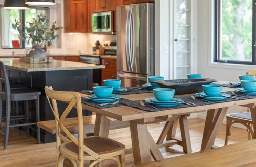 Alexandria House | June/July openings|OnLake|PaddleBoard|Dock|Sleep12