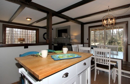 Sea Pines House | Just a short distance to a shared private beach!