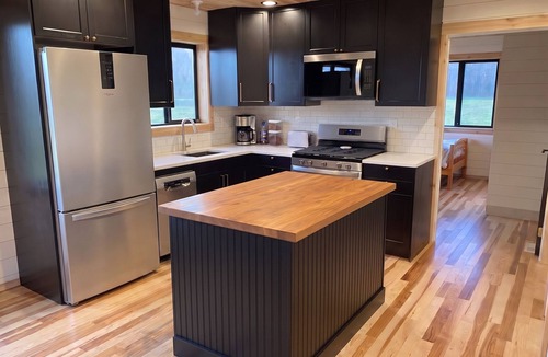 Center City House | Just built 3-bedroom Scandinavian loft cottage near Lindstrom-Taylor's Falls