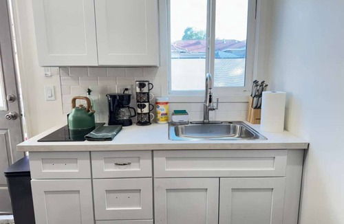 San Bernardino Apartment | KING BED -THE URBAN NEST-