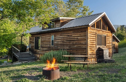 Goleta Cabin | King Cabin | Fireplace | No Hidden Fees