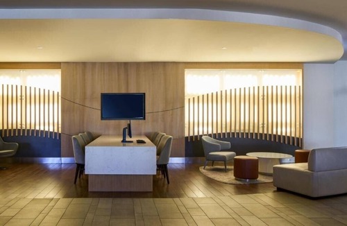 Dulles Apartment | King Room Near Capital City Ink WDC