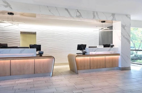 Dulles Apartment | King Room Near Capital City Ink WDC