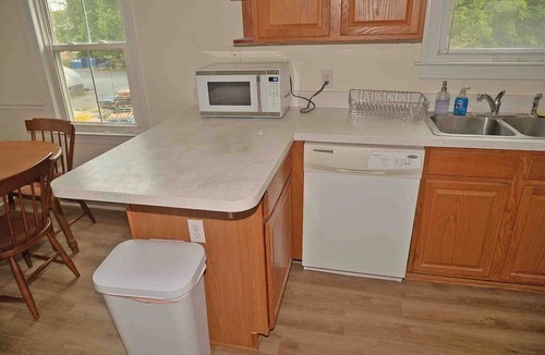 Rock Hall Apartment | Knot's Landing, spacious Apt. downtown Rock Hall