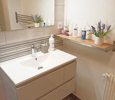 Chatenay-Malabry Apartment | L'appart de la Vallée-aux-loups by Beds4Wanderlust