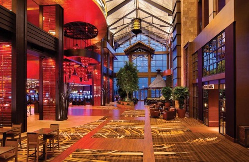 Highlands - Perkins Hotel | L'Auberge Baton Rouge