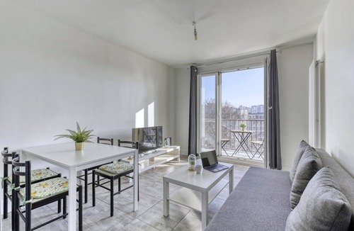 Bobigny Apartment | L'Envolée Urbaine - avec parking privé proche Paris