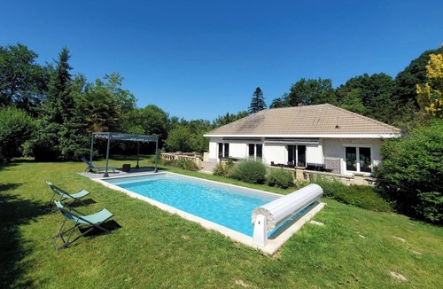 Saint-Philbert-sur-Risle House | La Canopée - Family villa with heated pool