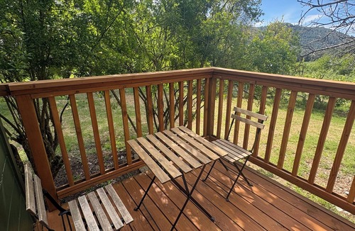 Rackerby House | La Casa Verde: Peaceful 3BR Orchard Retreat Near Collins Lake