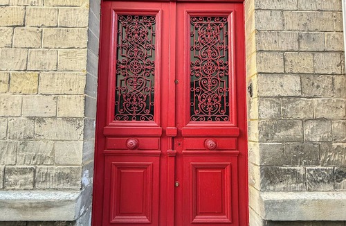 Chantilly House | La Maison du 18, Charming B&B for 1 to 6 people in the heart of Chantilly