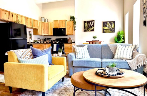 Canal Park Apartment | Lake Avenue Lofts- Cascade in Canal Park