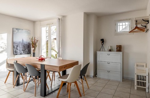 Serris Apartment | Lake House 4 Bedroomed near Disneyland Paris