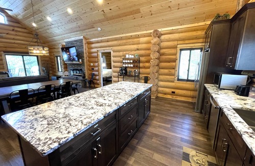 Spring Brook House | Lake Shore Lodge @ Spring Brook Resort