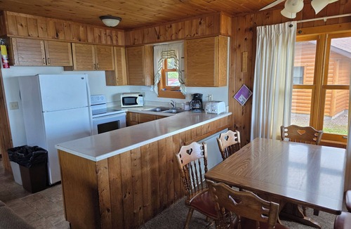 Lutsen Cabin | Lake Superior Log Cabin - Wave Watching Delight!