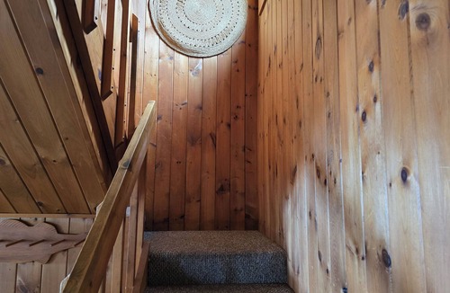 Lutsen Cabin | Lake Superior Log Cabin - Wave Watching Delight!