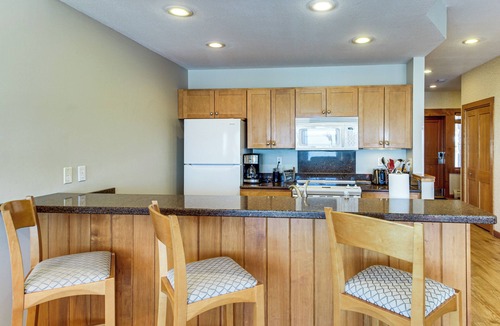 Lutsen Township Apartment | Lake Superior Views! Ultimate North Shore Retreat