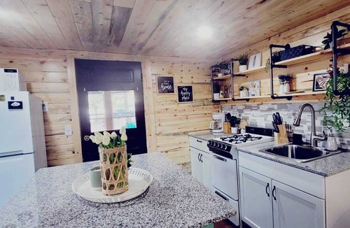 Alexandria Cabin | Lake Victoria, Yellow Cabin , Panoramic views overlooking the lake