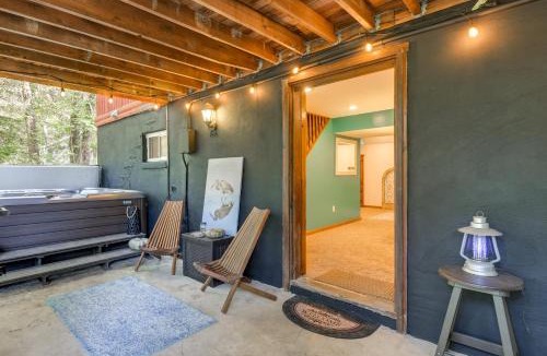 Chesapeake Ranch Estates-Drum Point House | Lakefront Cabin near Solomons Island w/Hot Tub