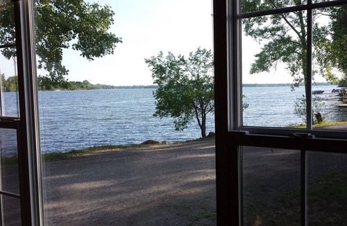 Cherry Valley Cottage | Lakefront Cottage Near Sandbanks with Sunset View and Picton