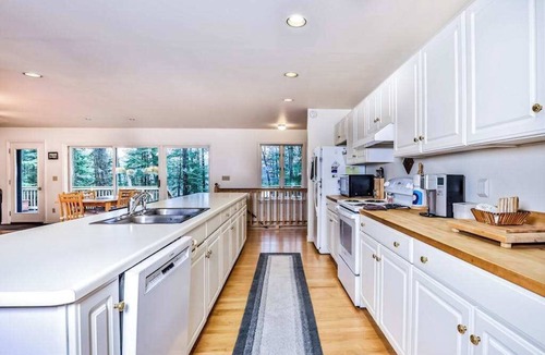 Land O Lakes House | Lakefront, dog-friendly home with canoe, firepit, large deck, & washer/dryer