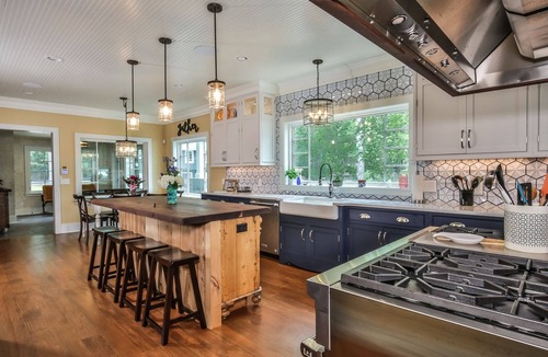 Eagle River House | Lakefront, Historic Estate on the Eagle River Chain of Lakes! Sleeps 42!