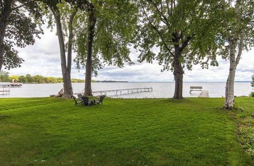 Neenah House | Lakefront Home on Lake Winnebago-New Construction-4 Bedroom-2 Full Bath