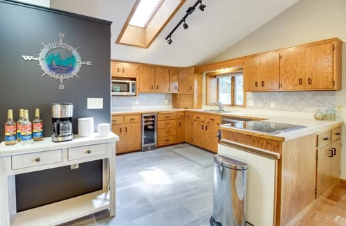 Crosslake Cabin | Lakefront Home on Rush Lake with Bunkhouse, Sleeps 10+, Perfect Sunset Views