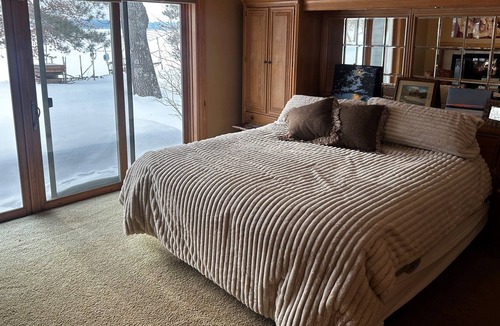 Deerwood House | Lakeside home on beautiful Bay Lake - just south of Ruttgers Resort