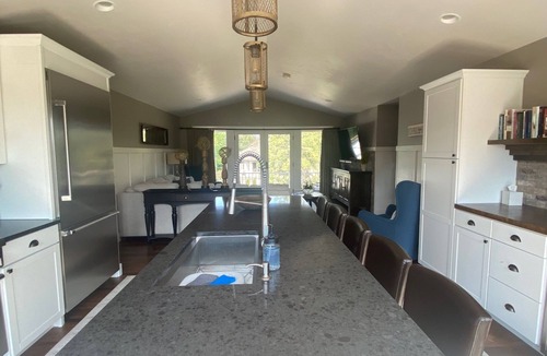 Butte Des Morts House | Lakeside- peekaboo views, dock access: ensuite baths, professionally furnished.