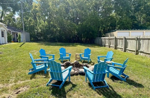 Spirit Lake House | Lakeview Hideaway - Sleeps 14 - Family Retreat