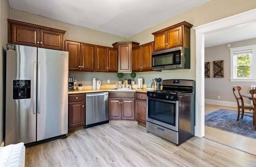 Lakeside - Lester Park House | Lakewalk House, Heirloom Vacations