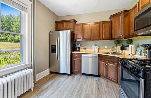 Lakeside - Lester Park House | Lakewalk House, Heirloom Vacations