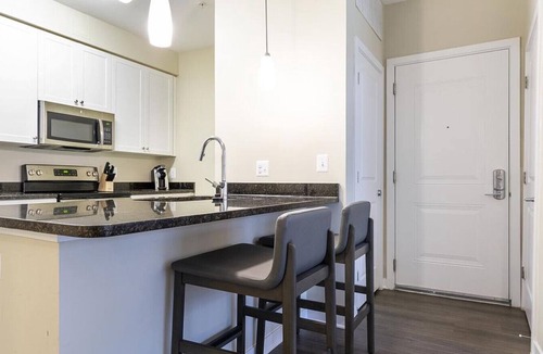 Montpelier Apartment | Landing at Avalon Laurel - 1 Bedroom in Downtown Laurel